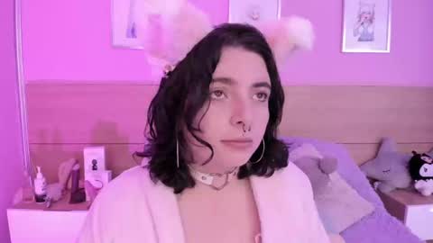 Snapshot of sachi_meow chatting on February 24, 12:24 pm Ig online show from February 24, 12:24 pm