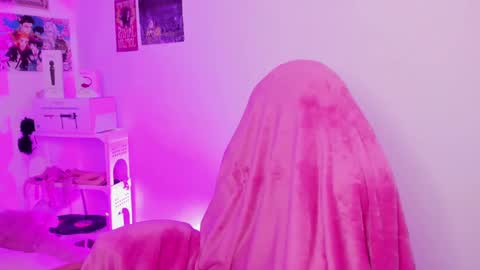 Snapshot of sachi_meow chatting on September 18, 11:53 am Ig online show from September 18, 11:53 am