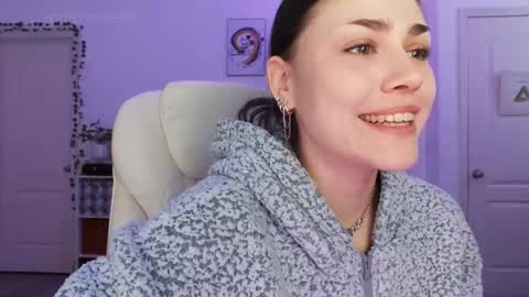 Sadie Renee  online show from October 17, 9:51 pm
