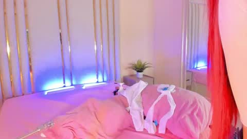 Snapshot of saekohofman chatting on February 20, 4:18 am Mara online show from February 20, 4:18 am