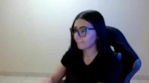 Sahaliefox  online show from July 31, 10:22 pm
