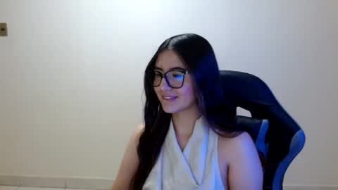 Sahaliefox  online show from July 12, 5:14 pm
