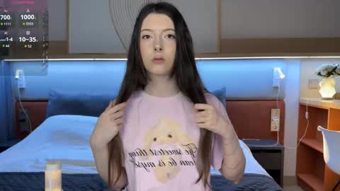 Alice online show from December 3, 2:52 pm