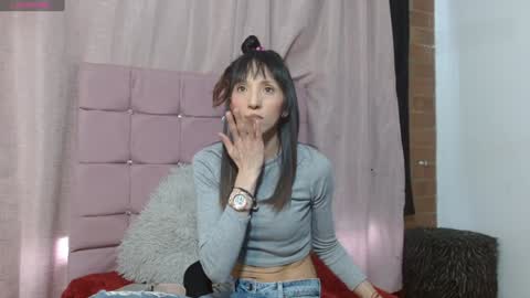 Snapshot of sakura_skinny chatting on December 12, 2:11 pm Sakura Skinny online show from December 12, 2:11 pm