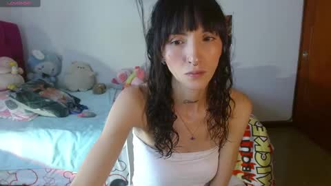 Snapshot of sakura_skinny chatting on October 6, 7:29 pm Sakura Skinny online show from October 6, 7:29 pm