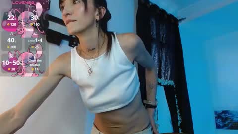 Snapshot of sakura_skinny chatting on January 10, 6:17 pm Sakura Skinny online show from January 10, 6:17 pm