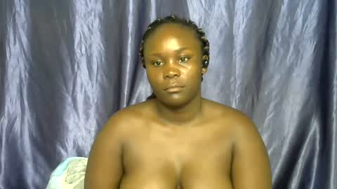 sally_bee1 online show from July 17, 11:14 am