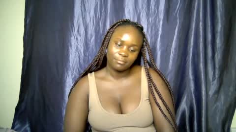 sally_bee1 online show from July 31, 12:44 am