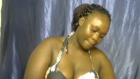 sally_bee1 online show from July 20, 10:39 am