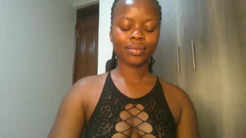 Snapshot of sallysasha254 chatting on December 11, 7:42 am sallysasha254 online show from December 11, 7:42 am