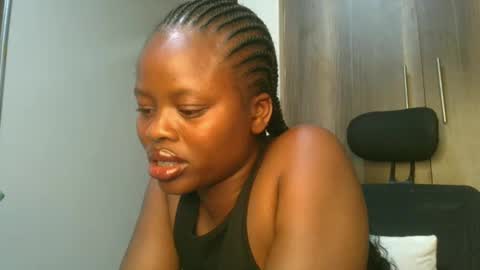 Snapshot of sallysasha254 chatting on December 12, 8:21 pm sallysasha254 online show from December 12, 8:21 pm