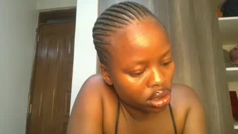 Snapshot of sallysasha254 chatting on December 7, 6:32 am sallysasha254 online show from December 7, 6:32 am