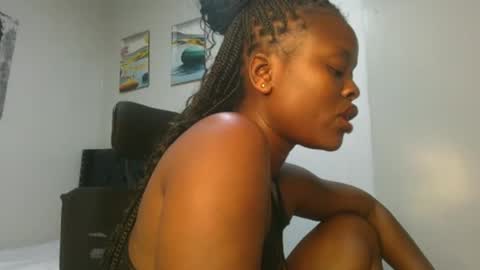 Snapshot of sallysasha254 chatting on January 6, 7:24 pm sallysasha254 online show from January 6, 7:24 pm