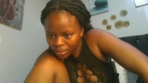 Snapshot of sallysasha254 chatting on February 16, 6:43 pm sallysasha254 online show from February 16, 6:43 pm