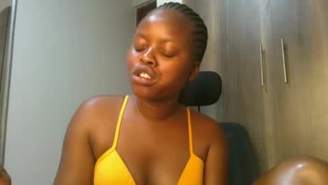 Snapshot of sallysasha254 chatting on December 8, 6:39 pm sallysasha254 online show from December 8, 6:39 pm