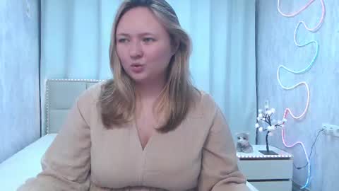 Sally online show from July 3, 6:03 pm