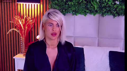 SalmaRoze online show from April 29, 2:48 am