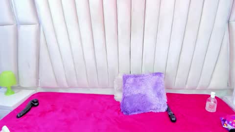 salmasanto online show from February 5, 7:00 am