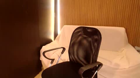 Salome online show from February 4, 9:40 pm