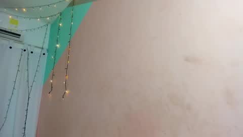 salome online show from March 11, 7:58 pm