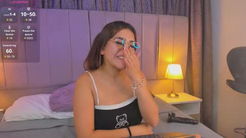 Salome online show from March 17, 7:29 pm