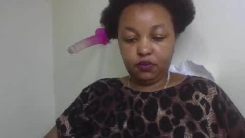 salty_surprise_ online show from February 25, 1:09 am