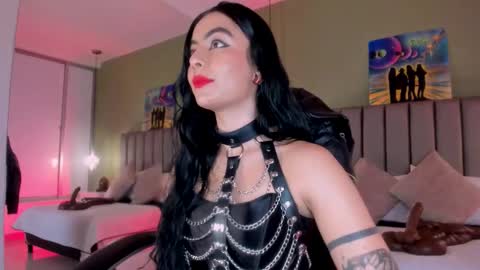  Samantha  online show from January 13, 1:15 pm