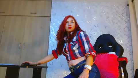 Snapshot of samanta_brownn_ chatting on December 30, 11:59 am samanta online show from December 30, 11:59 am