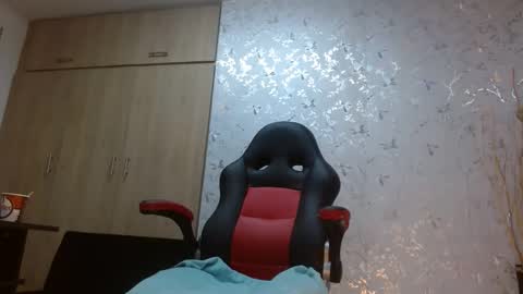 Snapshot of samanta_brownn_ chatting on February 17, 11:55 am samanta online show from February 17, 11:55 am