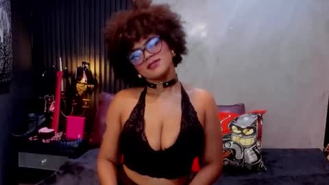 Samanta online show from May 2, 9:18 pm