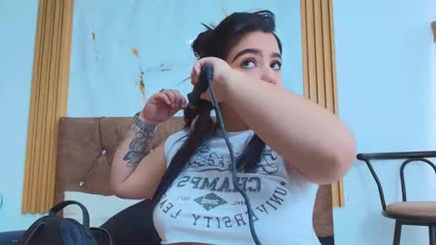 samantha__cruz4 online show from April 21, 12:34 pm