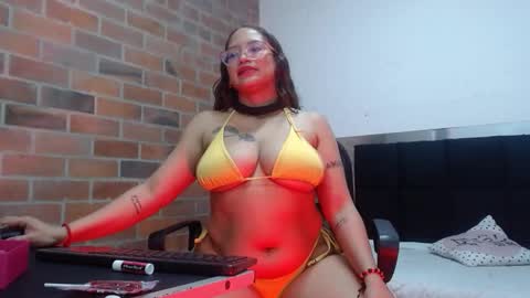 SAMANTHA online show from November 7, 11:09 pm