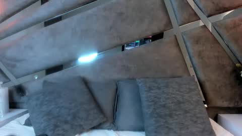 Samantha Beckham online show from March 18, 11:53 pm