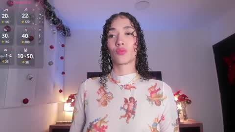 Snapshot of samantha_rogerss chatting on December 22, 11:44 am Sammy online show from December 22, 11:44 am