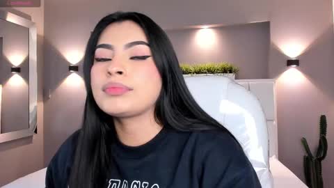 Snapshot of samanthaa_22_ chatting on February 27, 3:58 am Samanthaa online show from February 27, 3:58 am