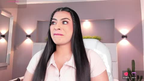 Snapshot of samanthaa_22_ chatting on February 4, 3:44 am Samanthaa online show from February 4, 3:44 am