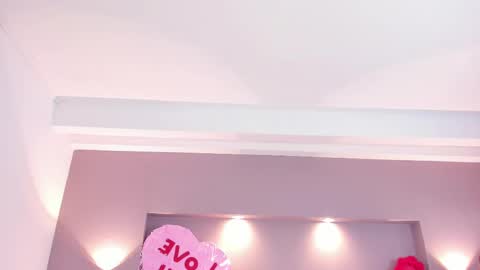Snapshot of samanthaa_22_ chatting on February 14, 3:54 am Samanthaa online show from February 14, 3:54 am