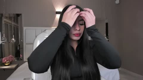 Snapshot of samanthaa_22_ chatting on December 31, 5:29 pm Samanthaa online show from December 31, 5:29 pm
