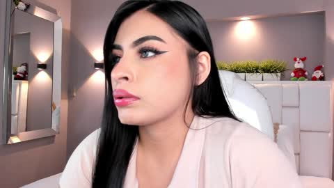 Snapshot of samanthaa_22_ chatting on December 21, 3:58 am Samanthaa online show from December 21, 3:58 am