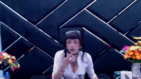 Snapshot of samanthaa_smitth chatting on December 11, 3:13 am Samantha Smitth online show from December 11, 3:13 am