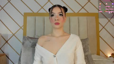 Snapshot of samanthaclay chatting on January 19, 7:26 pm online show from January 19, 7:26 pm