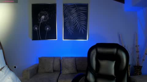 Snapshot of samanthaklein_ chatting on December 7, 3:36 am Samantha Klein online show from December 7, 3:36 am