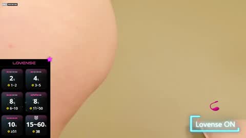 Snapshot of samanthaloves469902 chatting on February 27, 12:34 pm Samanthaxoxo online show from February 27, 12:34 pm