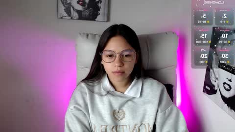 Snapshot of samantharoldan chatting on March 4, 1:59 pm Samantha online show from March 4, 1:59 pm