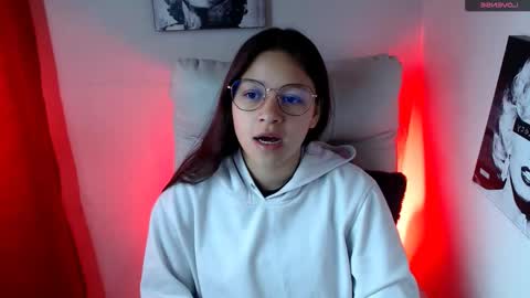 Snapshot of samantharoldan chatting on February 8, 2:27 pm Samantha online show from February 8, 2:27 pm