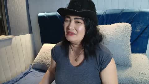 samanthasyedx online show from May 7, 4:50 am