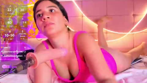 samanttha01 online show from March 12, 7:05 pm