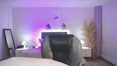 samara_hilton_2 online show from December 2, 6:54 pm