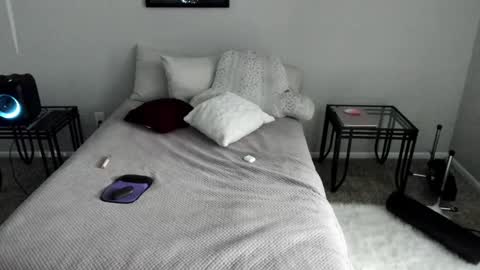 Yaya online show from February 22, 4:07 am