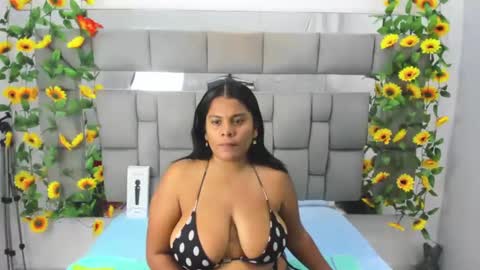 Snapshot of samevanshot chatting on October 15, 8:00 pm samevanshot online show from October 15, 8:00 pm